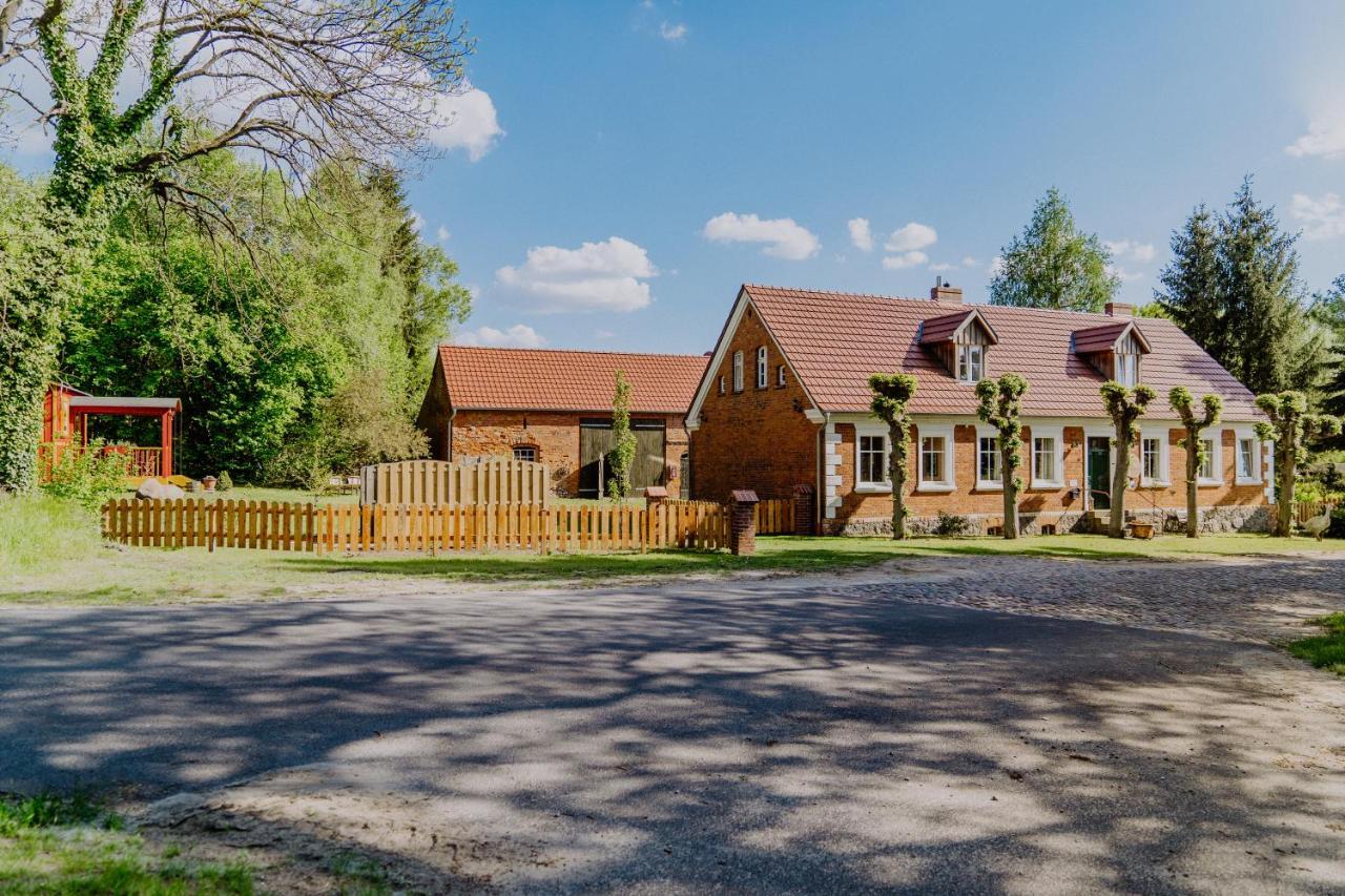 Landhaus Goldene Gans Gross Pankow  ภายนอก รูปภาพ
